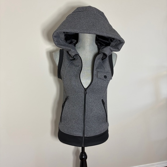 Burton Grey Sleeveless Hoodie Vest XSmall. - Picture 2 of 11